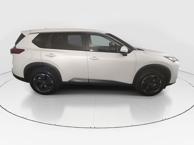 2025 Nissan Rogue — photo 8 view