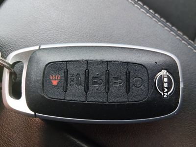 2025 Nissan Rogue — photo 15 view