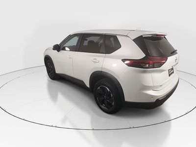 2025 Nissan Rogue — detail view