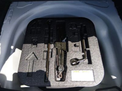 2025 Toyota Corolla — photo 17 view