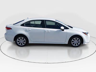 2025 Toyota Corolla — photo 8 view