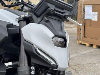 2025 Yamaha MT-07 — interior view