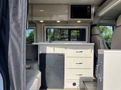 2026 Thor Motor Coach TELLARO - Photo 10