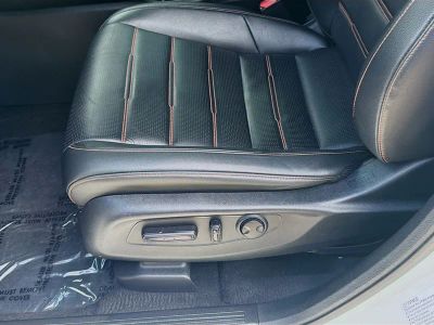 2024 Honda CR-V Hybrid — photo 17 view