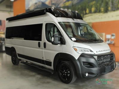 2026 Airstream Rangeline - Photo 2