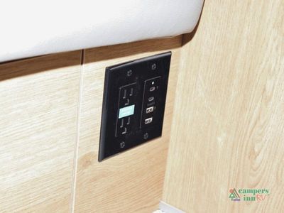 2026 Airstream Rangeline - Photo 35