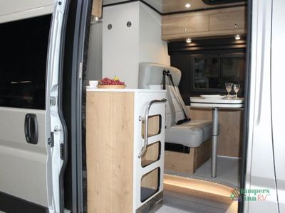 2026 Airstream Rangeline - Photo 30