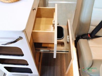 2026 Airstream Rangeline - Photo 39