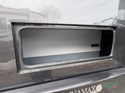2025 Dynamax Isata 5 - Photo 44