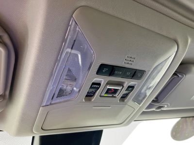 2024 Toyota RAV4 - Photo 18