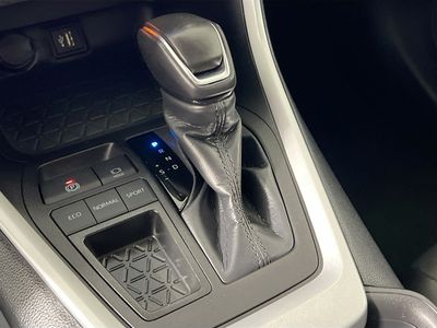 2024 Toyota RAV4 - Photo 21
