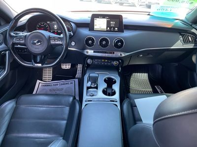 2018 Kia Stinger — photo 13 view