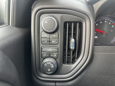 2026 Chevrolet Silverado 1500 — photo 14 view
