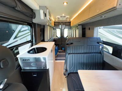 2025 Storyteller Overland DARK MODE - Photo 5