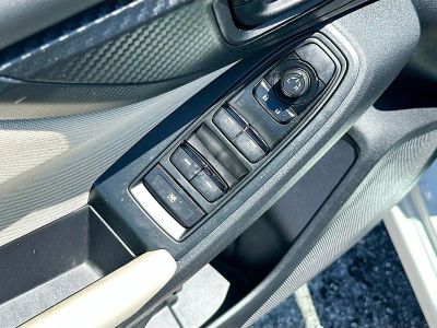 2017 Subaru Impreza — photo 17 view