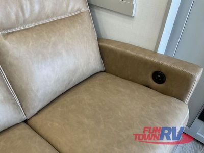 2026 Brinkley Model G - Photo 29
