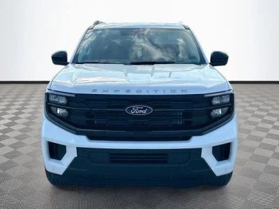 2026 Ford Expedition — side profile view