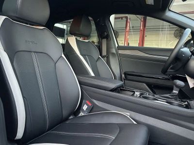 2026 Kia K5 — photo 26 view