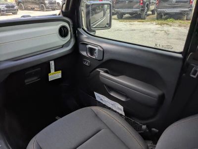 2026 Jeep Wrangler — photo 17 view