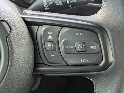 2026 Jeep Wrangler — photo 25 view
