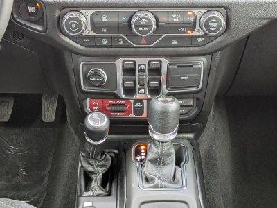 2026 Jeep Wrangler — photo 19 view