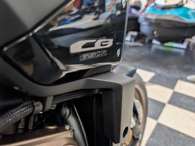 2026 Honda CB650R E-Clutch - Photo 9