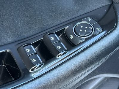 2020 Ford Edge - Photo 13