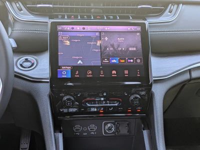 2025 Jeep Grand Cherokee L — photo 17 view