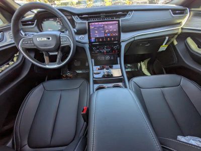 2025 Jeep Grand Cherokee L — photo 13 view