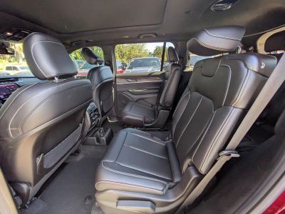 2025 Jeep Grand Cherokee L — photo 12 view