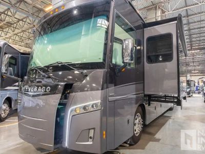 2018 Winnebago Horizon — engine compartment view