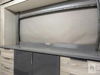 2018 Winnebago Horizon — photo 21 view