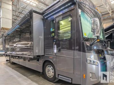 2018 Winnebago Horizon — detail view