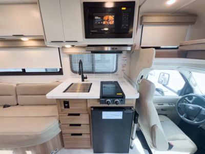 2027 Thor Motor Coach CHATEAU — photo 9 view