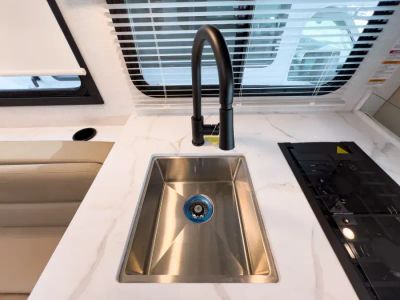 2027 Thor Motor Coach CHATEAU — photo 10 view