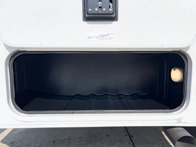 2027 Thor Motor Coach CHATEAU — photo 25 view