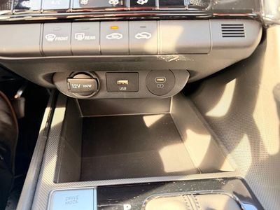 2025 Hyundai Elantra Hybrid - Photo 19