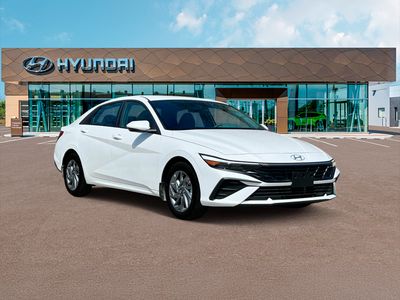 2025 Hyundai Elantra Hybrid - Photo 42