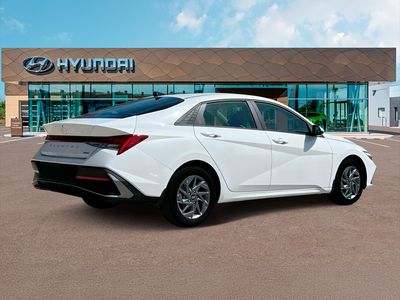 2025 Hyundai Elantra Hybrid - Photo 39