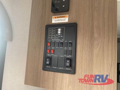2026 CrossRoads RV Fun Time — photo 28 view