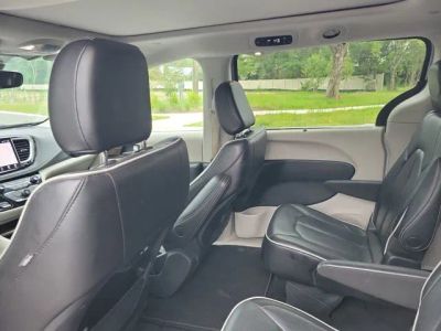2023 Chrysler Pacifica — photo 29 view