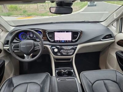 2023 Chrysler Pacifica — photo 27 view