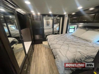 2022 Reatta 37K — photo 27 view