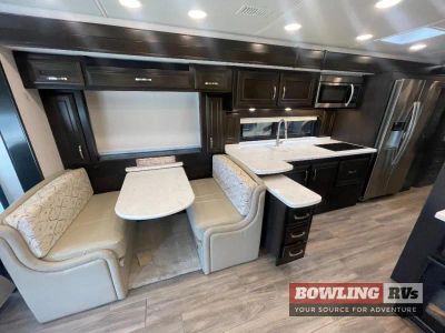 2022 Reatta 37K — photo 16 view