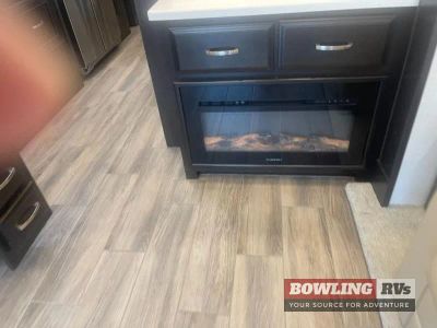 2022 Reatta 37K — photo 14 view