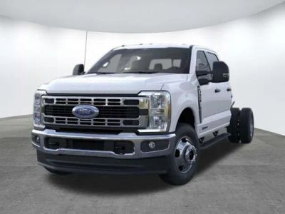 2026 Ford F-350SD - Photo 2