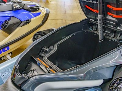 2026 Sea-Doo RXT-X 325 Ice Metal / Manta Green - Photo 7
