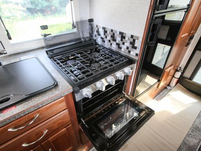 2026 Northern Lite Limited Edition 9-6LEWB — photo 14 view
