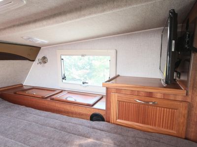 2026 Northern Lite Limited Edition 9-6LEWB — photo 23 view