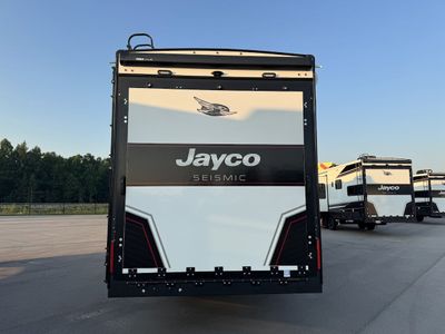 2026 Jayco Seismic - Photo 3